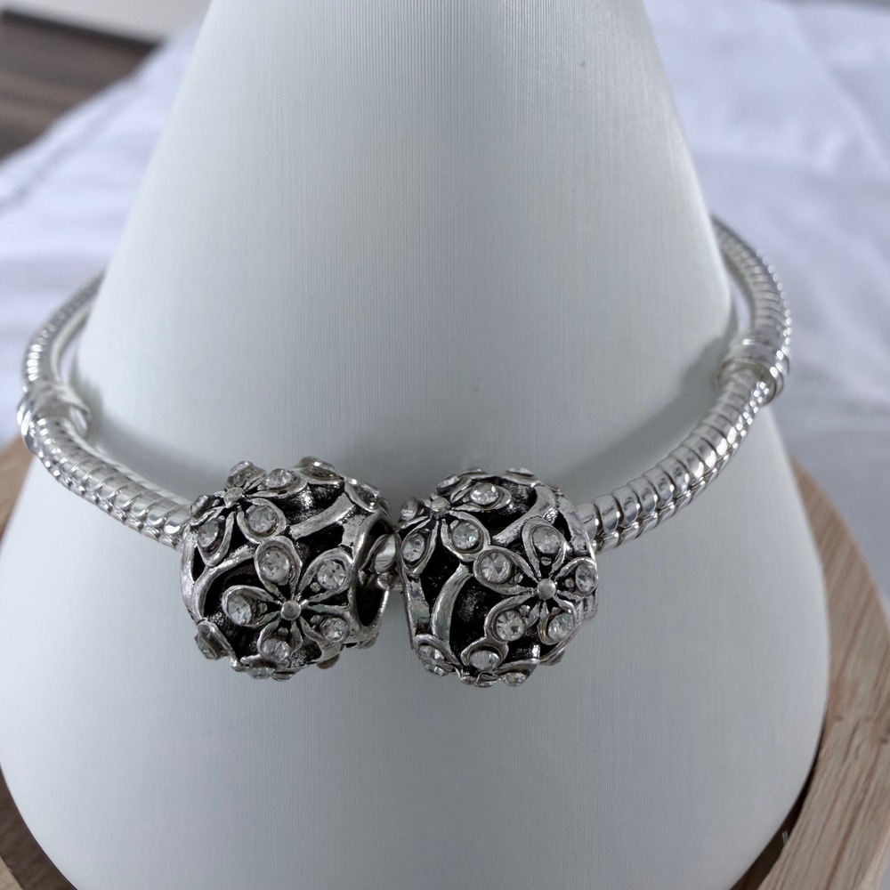 2 PCs Silver Bead Charm Fits Snake Chain Bracelet Floral Rhinestone Jewelry New - Picture 3 of 8